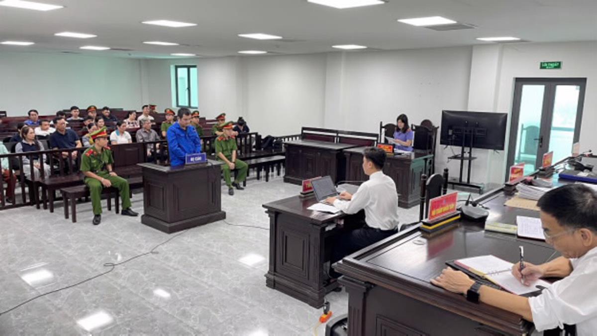 Bị cáo Hạnh tại phiên tòa.