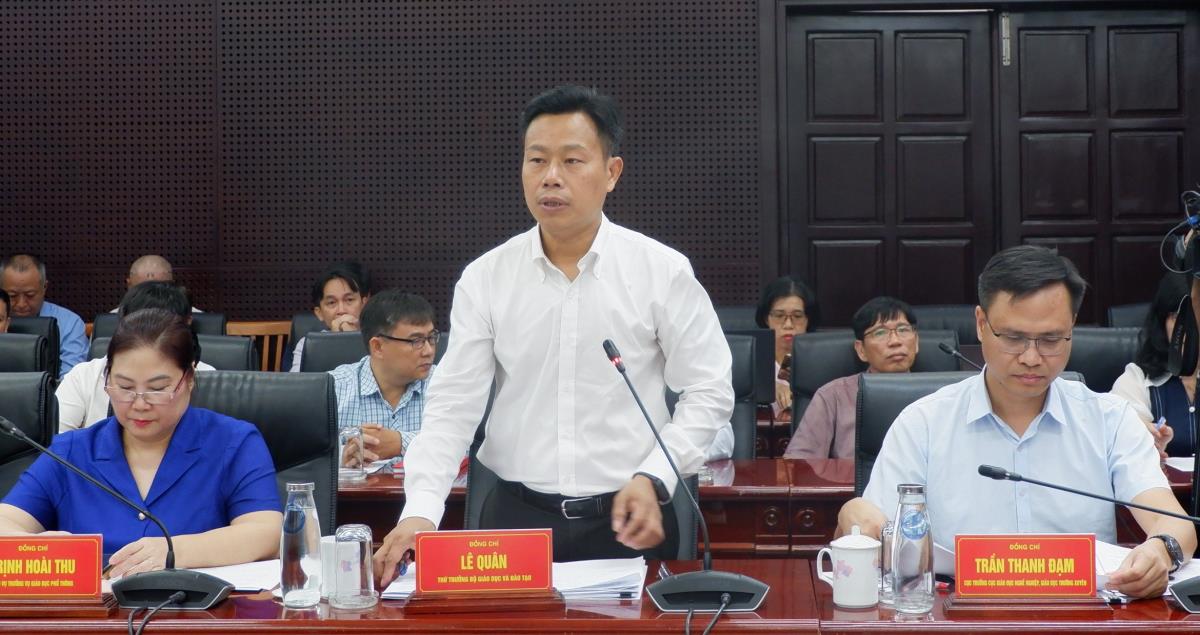 Phó Chủ tịch UBND TP Đà Nẵng Nguyễn Thị Anh Thi phát biểu tại buổi làm việc với đoàn công tác Bộ GD-ĐT.
