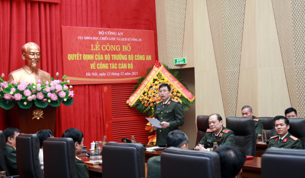 Trung tướng Vũ Thanh Chương phát biểu tại buổi lễ.