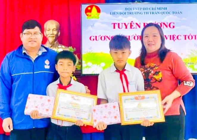 Gương sáng học sinh