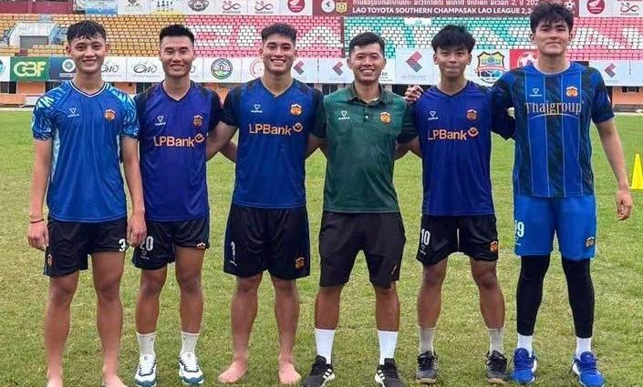HAGL chi viện 5 cầu thủ trẻ cho Champasak HAGL Avenir FC