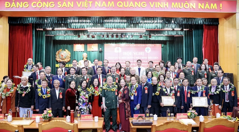 Bộ trưởng Bộ Công an Tô Lâm và các đại biểu tại Hội nghị.