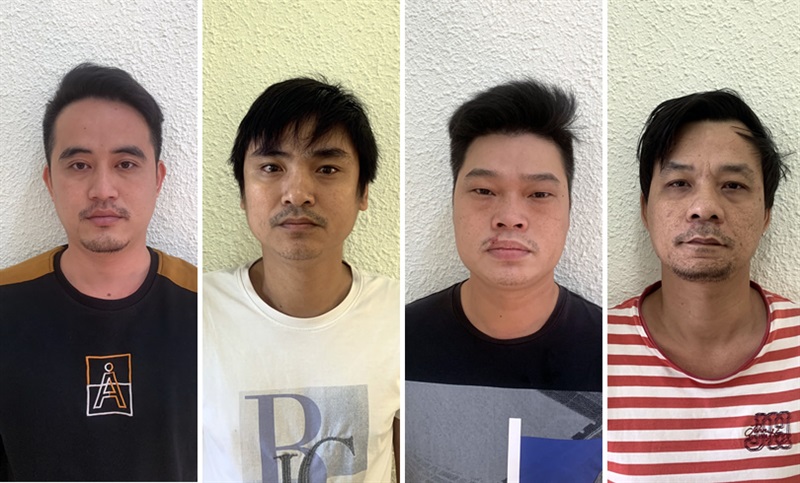 Các đối tượng Dương, Anh, Bình, Trung.