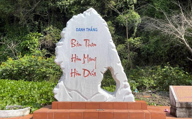 Danh lam thắng cảnh Bàn Than - Hòn Mang- Hòn Dứa vừa được công nhận là di tích cấp quốc gia.
