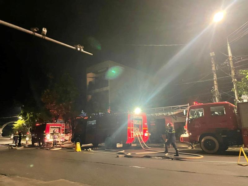 Vụ cháy khiến 2 vợ chồng chủ nhà tử nạn.