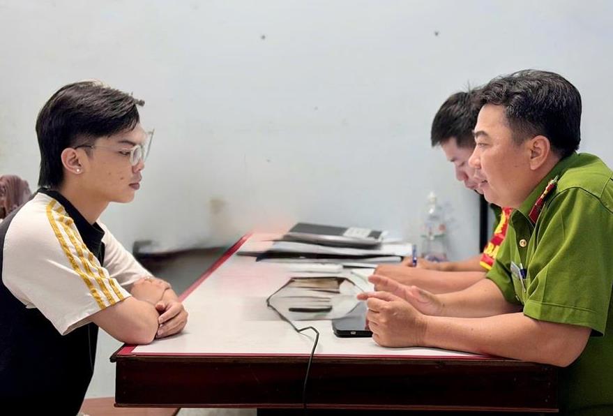Hoàn trả tiền tỷ đi lạc