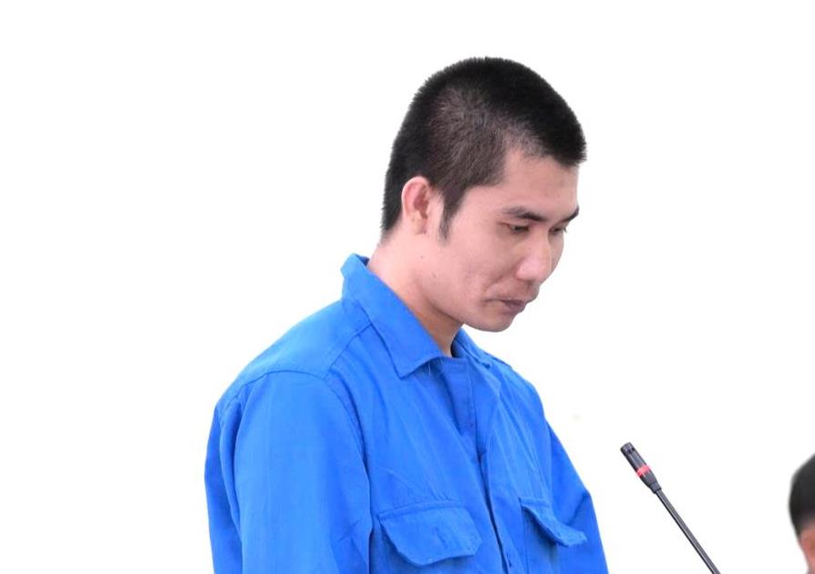 Lang thang ướt mưa nên được tình cũ rủ về phòng trọ nghỉ, lại nổi cơn ghen giết chết người tình