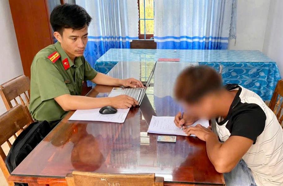 Răn đe trường hợp văng tục trên mạng