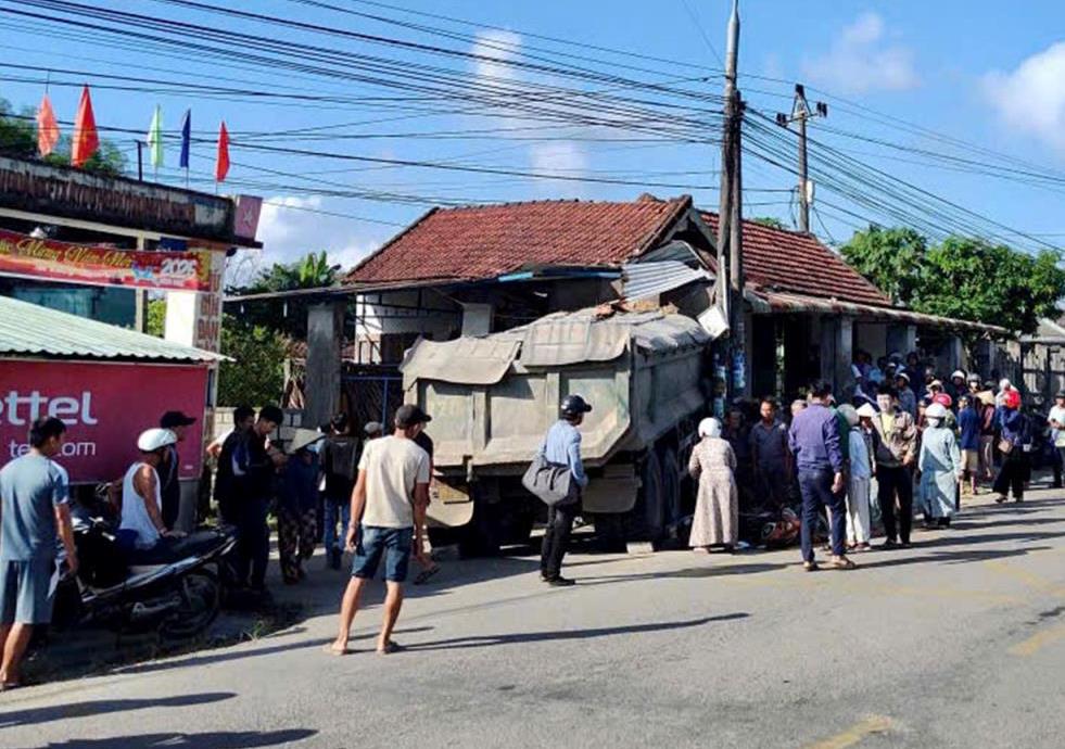 Tai nạn giao thông làm nhiều người thương vong