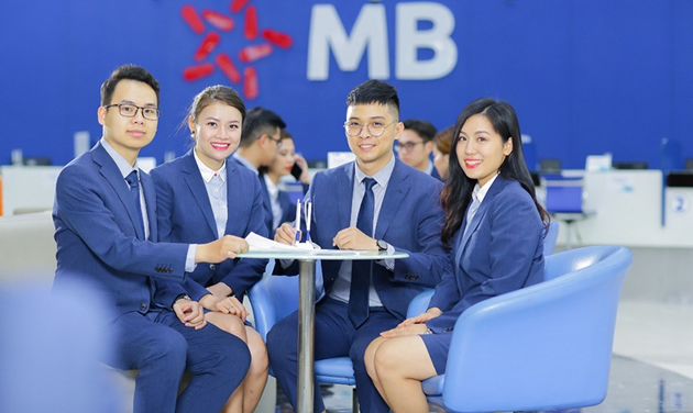 D:\HO TRO\NAM 2020\THANG 11\SINH NHAT MB\547A6030 - Copy.jpg