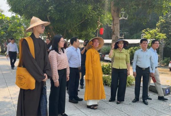 Bảo đảm an toàn, trang nghiêm, tạo dấu ấn đẹp với nhân dân và du khách