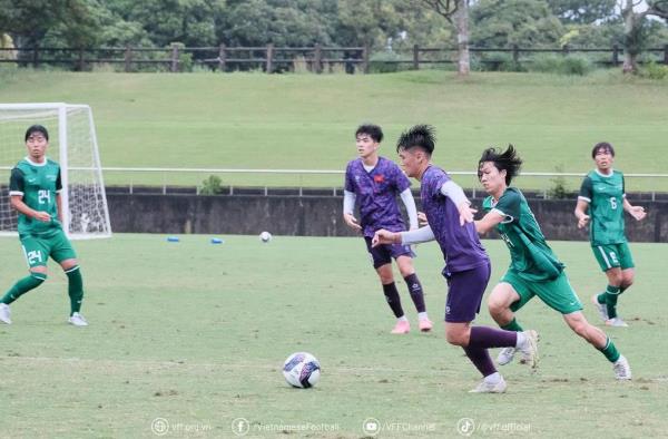 Bài học từ đàn anh U20