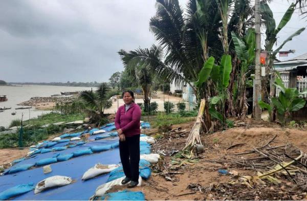 Sớm kè đoạn bờ sông Thu Bồn, bảo vệ nhà cho người dân thôn Tĩnh Yên