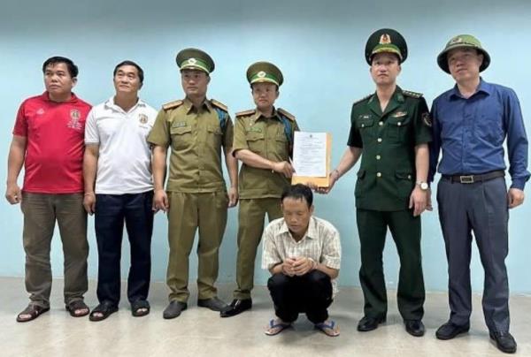 Xuất ngoại truy bắt kẻ trốn nã