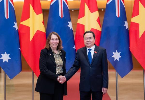 Chủ tịch Thượng viện Australia Sue Lines thăm chính thức Việt Nam