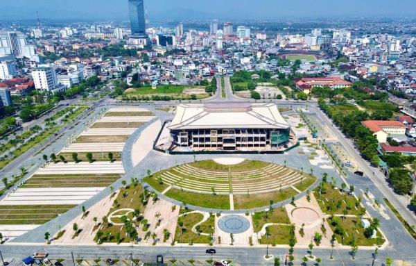 Chạy nước rút kịp hẹn 30-4 Quảng trường Văn hóa Thể thao Huế dần hoàn thiện