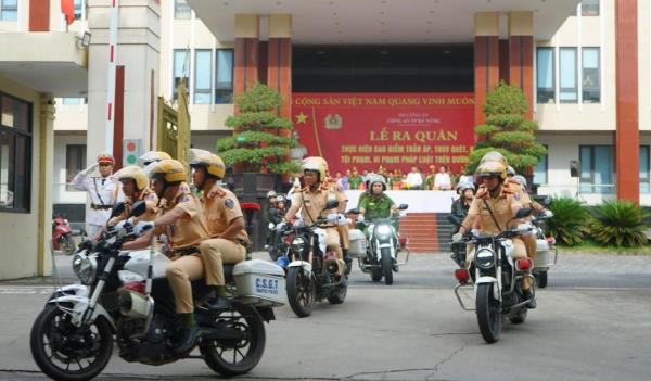 Đồng loạt ra quân trấn áp, truy quét, xử lý tội phạm đường phố