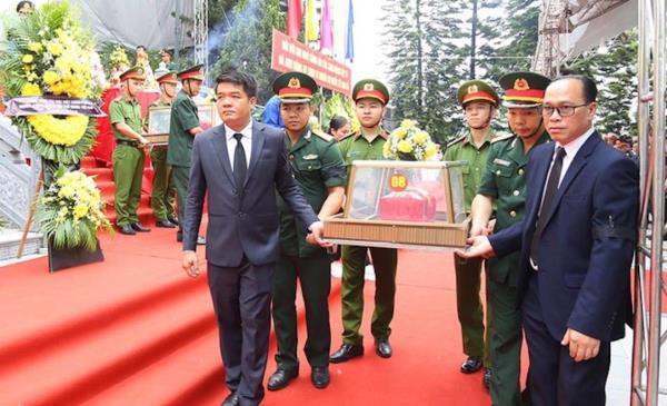 Hà Tĩnh truy điệu và an táng 11 hài cốt liệt sĩ hy sinh tại Lào