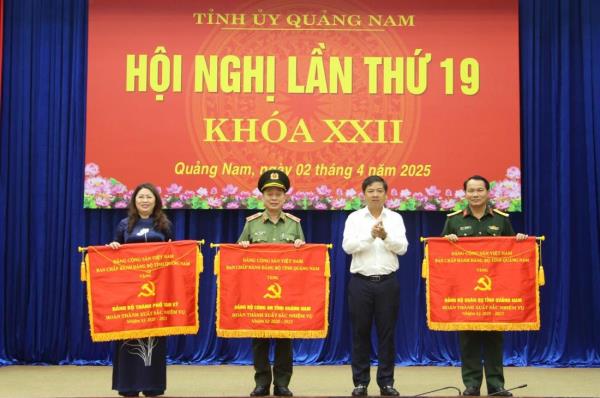 Quảng Nam tập trung sắp xếp bộ máy và thúc đẩy tăng trưởng