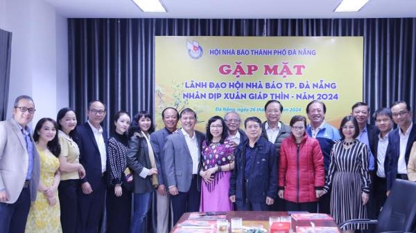 Gặp mặt lãnh đạo, cán bộ văn phòng Hội Nhà Báo Thành Phố Đà Nẵng qua các thời kỳ