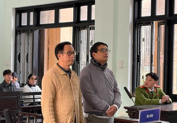 Cựu giám đốc Đại học Huế hầu tòa vì cáo buộc chiếm đoạt hơn 3 tỉ đồng