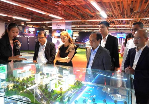 Đại học Đà Nẵng tăng cường gắn kết, hợp tác với Tập đoàn CT Group trong đào tạo và nghiên cứu các ngành, lĩnh vực chiến lược