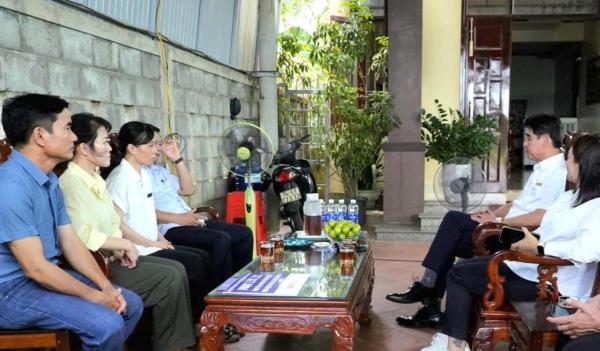 Hơn 377 triệu đồng hỗ trợ công nhân Điện lực bị tai nạn lao động do điện giật