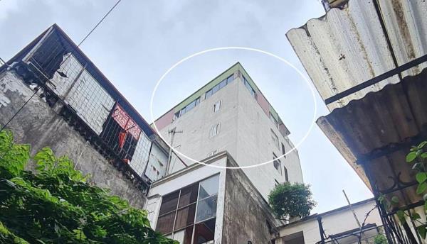 Vì sao cả tòa chung cư mini xây dựng sai phép, chính quyền không ngăn?