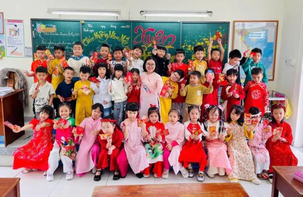 Hơn 290.000 học sinh trở lại trường học sau kỳ nghỉ Tết