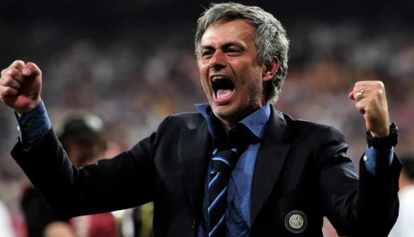 Bồ Đào Nha mời Mourinho dẫn dắt đội tuyển quốc gia