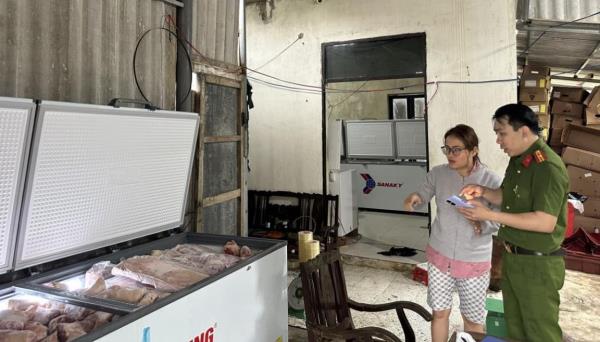 Phát hiện cơ sở thịt bò lậu