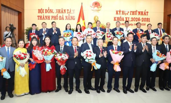 Đổi mới quản trị, quyết liệt nâng cao hiệu quả phục vụ Nhân dân