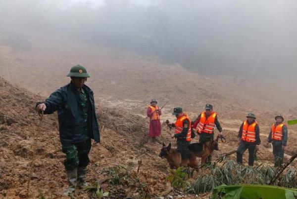 Công tác tìm kiếm nạn nhân trong vụ sạt lở ở Hùng Sơn gặp nhiều khó khăn