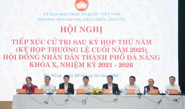 Cử tri chỉ rõ thực tế các công trình, dự án đang thi công ảnh hưởng đến đời sống dân sinh