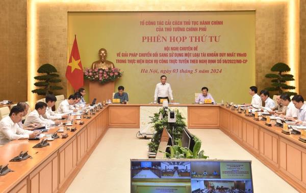 Từ ngày 1-7 sử dụng tài khoản duy nhất là VNeID trong thực hiện dịch vụ hành chính công  trên môi trường điện tử