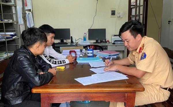 Quái xế gây mất trật tự