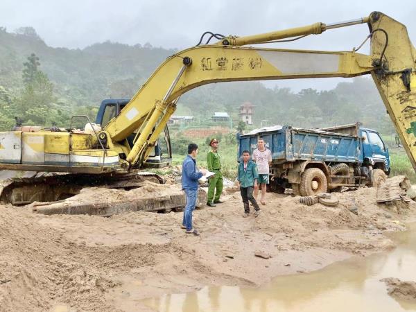 Công an huyện Tây Giang quyết liệt truy quét sa tặc