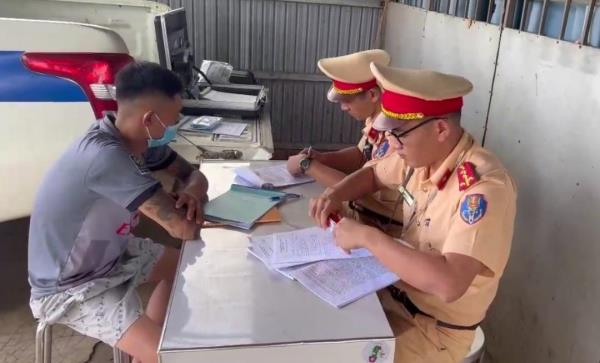 CSGT Công an Đắk Nông phát hiện nhiều lái xe dương tính với ma túy