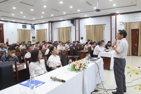 Quận Thanh Khê tập huấn, hướng dẫn kỹ năng bắt, giữ chó thả rông