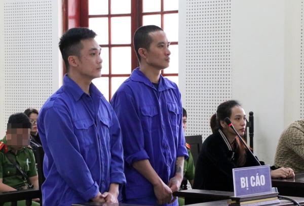 Bênh người nhà vác dao chém chết người