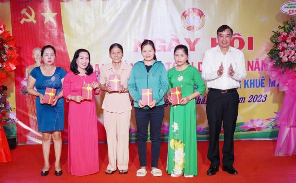 Lãnh đạo thành phố Đà Nẵng dự ngày hội Đại đoàn kết toàn dân tộc năm 2023