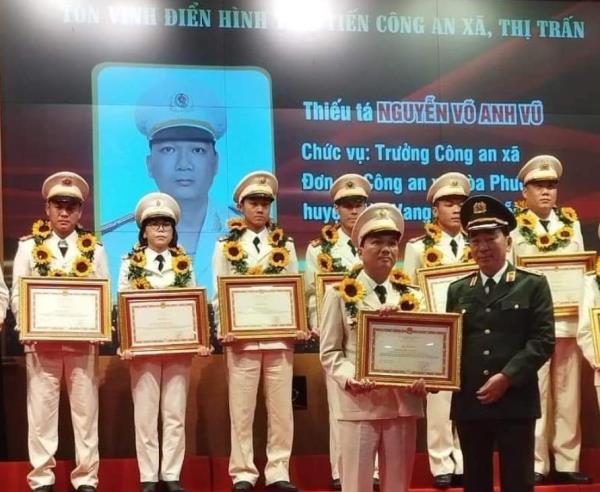 Chuyện về một Trưởng Công an xã điển hình