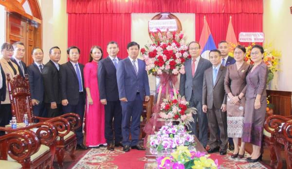 Lãnh đạo TP Đà Nẵng chúc mừng Quốc khánh nước CHDCND Lào