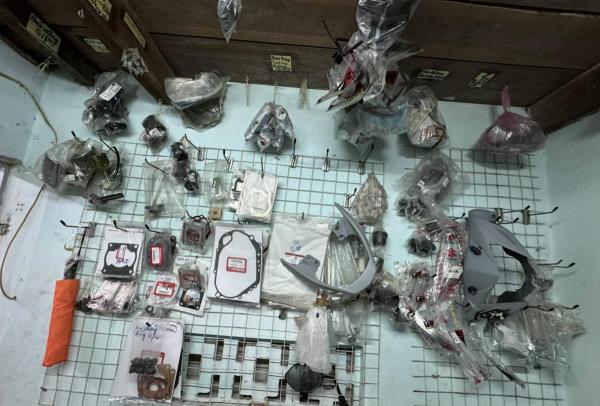 Phụ tùng độ chế xe máy mù nguồn gốc