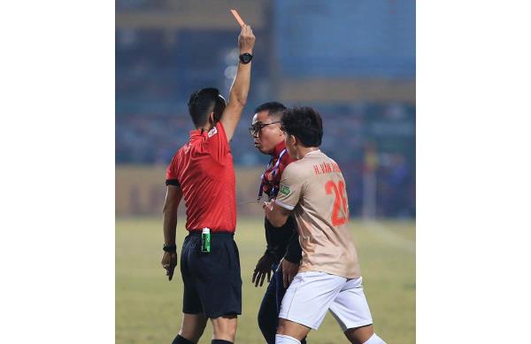 VPF đề xuất xử lý kỷ luật với ông Trần Tiến Đại và CLB Công an Hà Nội