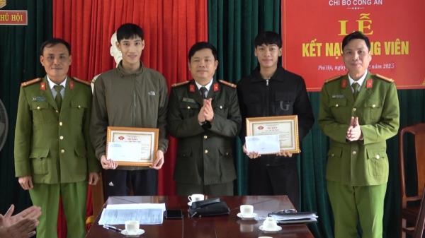 Tuyên dương 2 thanh niên sống đẹp