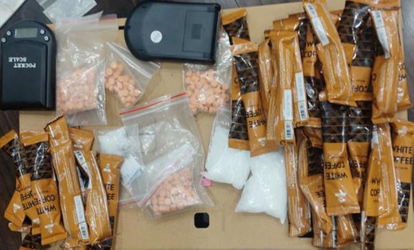 Xét xử 2 đối tượng buôn ma túy ngụy trang dưới dạng cà-phê hòa tan