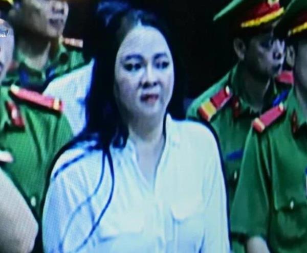 Bị cáo Nguyễn Phương Hằng bị xử 3 nămtù giam