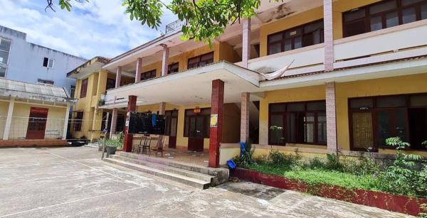 Hoang phế các trụ sở bỏ không