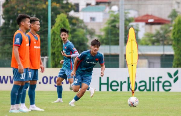 Nhâm Mạnh Dũng và Đỗ Sỹ Huy lọt vào danh sách sơ bộ dự ASIAD 19